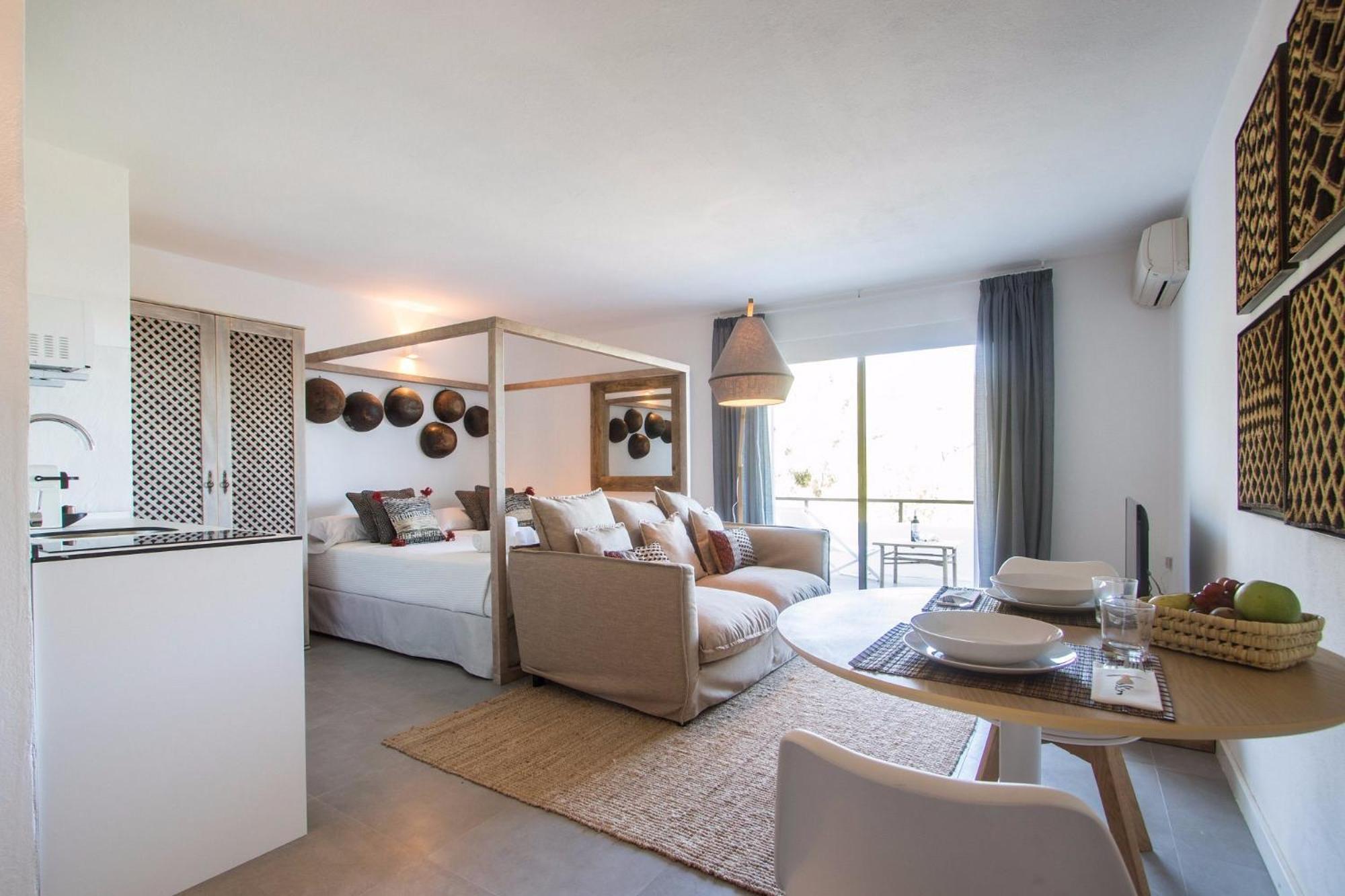 Sant Antoni de Portmany Victoria Sunset Suites מראה חיצוני תמונה